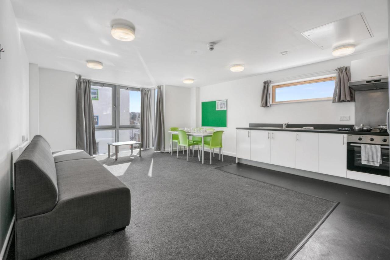 Central Single Room With Shared Kitchen In Luton 루턴 외부 사진