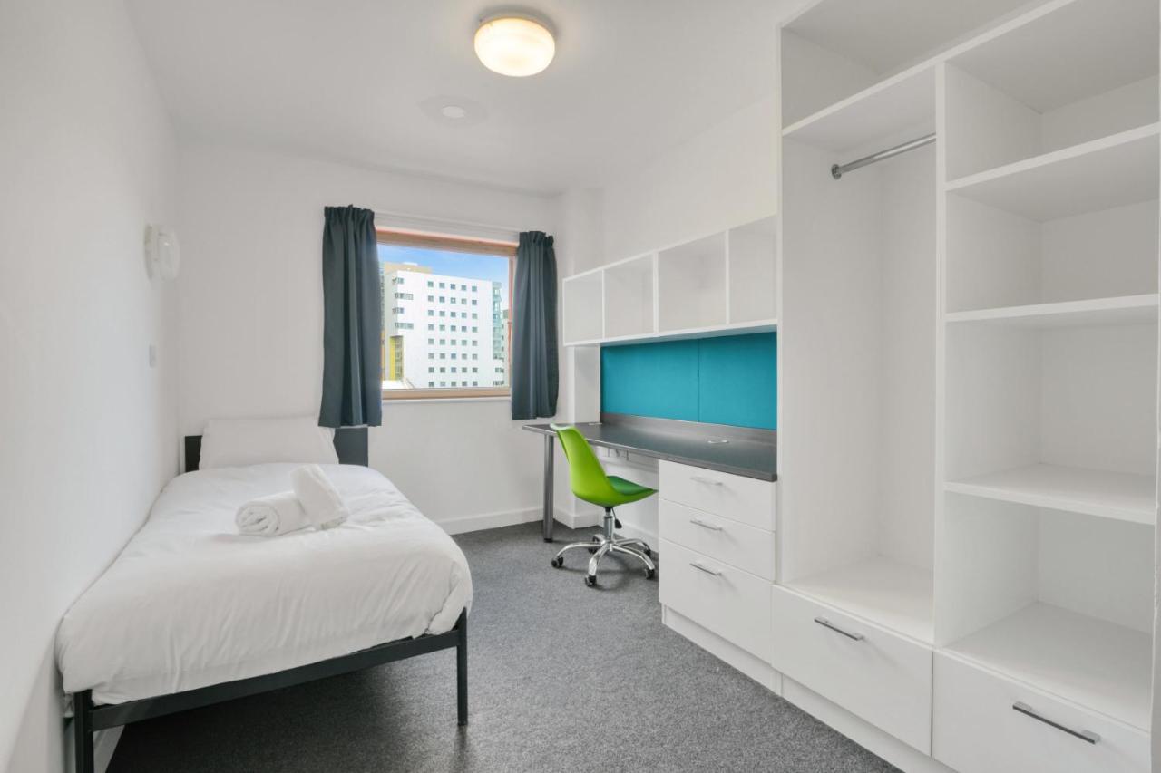 Central Single Room With Shared Kitchen In Luton 루턴 외부 사진